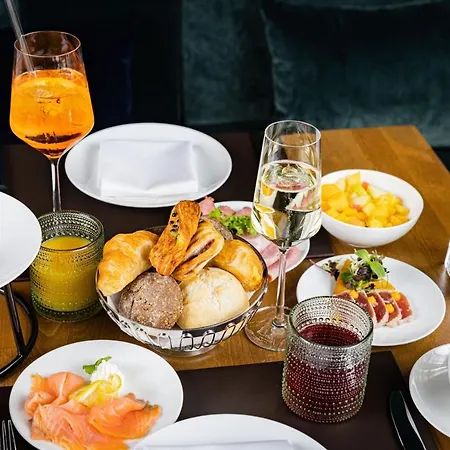 Swissotel Le Plaza 4* Basel