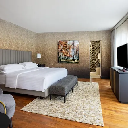 Marriott Szálloda 4*